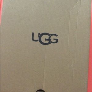 UGG AIKA Boote for Women, US 9 - Chestnut